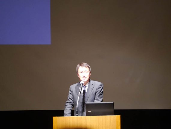 キーワードは「もっと、感動。」<br />
サロンの原点に立ち還った施策の数々