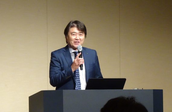 『高価値サロンサービス』戦略で<br />
「0から1」を創り出す<br />