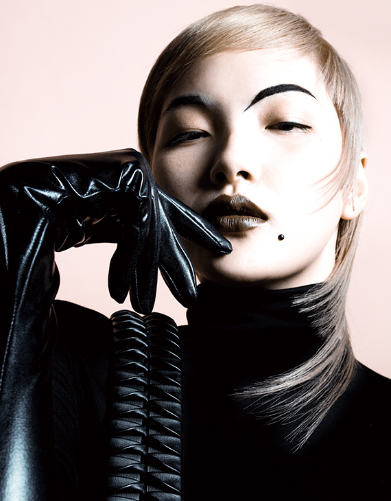 JAPAN HAIRDRESSER OF THE YEAR 【グランプリ】<br />
神谷 翼(SCREEN)